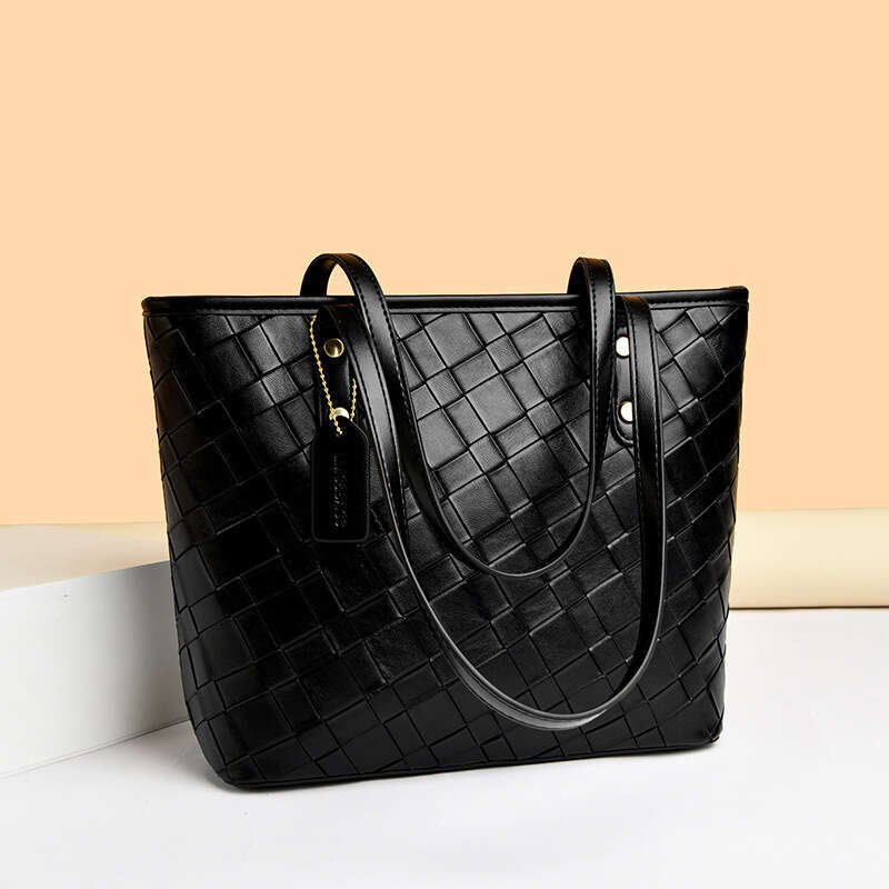 2025 New Niche Versatile Commuter Large Capacity Tote Fashion Trendy Women's Shoulder Bag