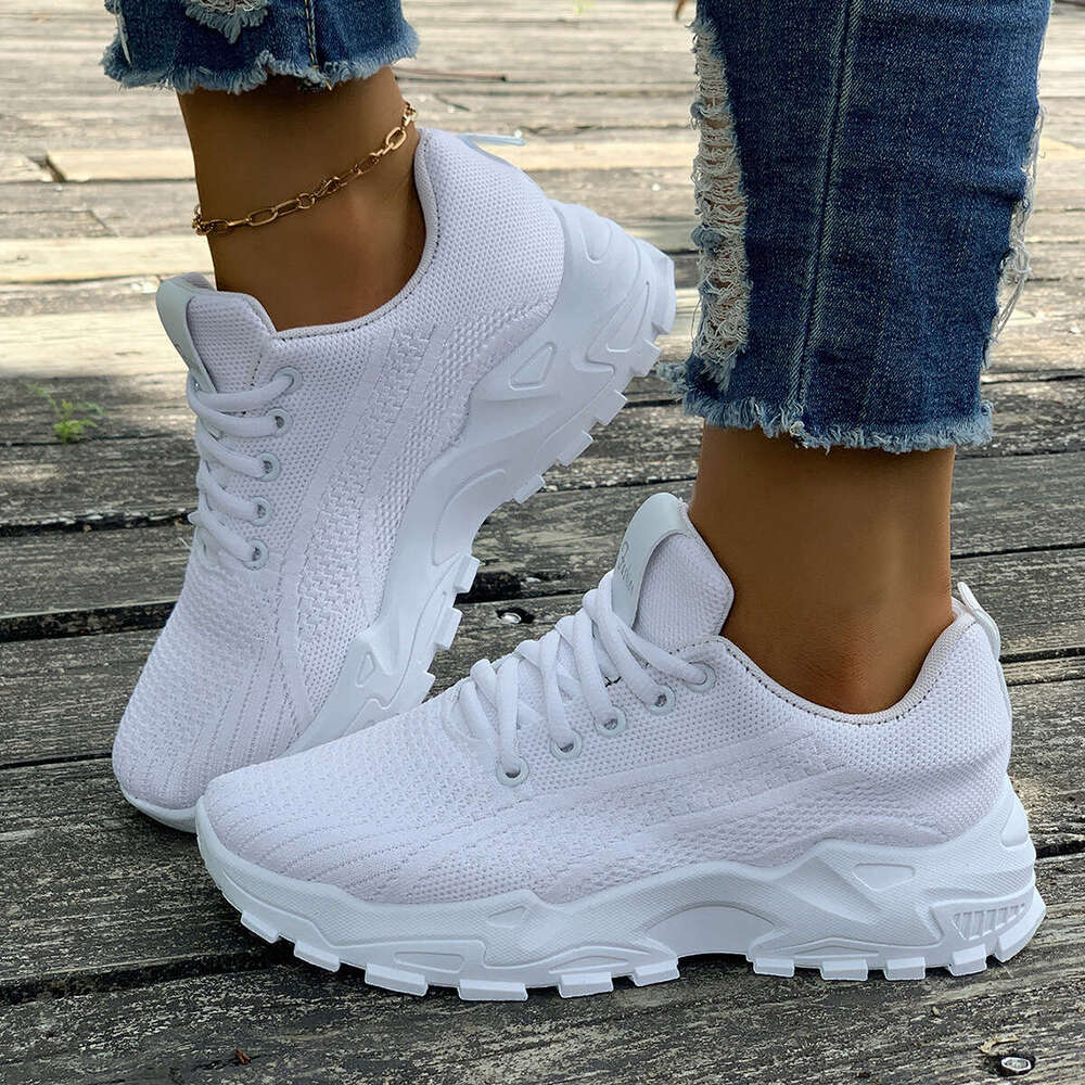 Couple Large Size 36-42 Sports Flyknit Lace-up Designer Shoe Women's Soft Sole Breathable Running Shoes Shallow Mouth Flats