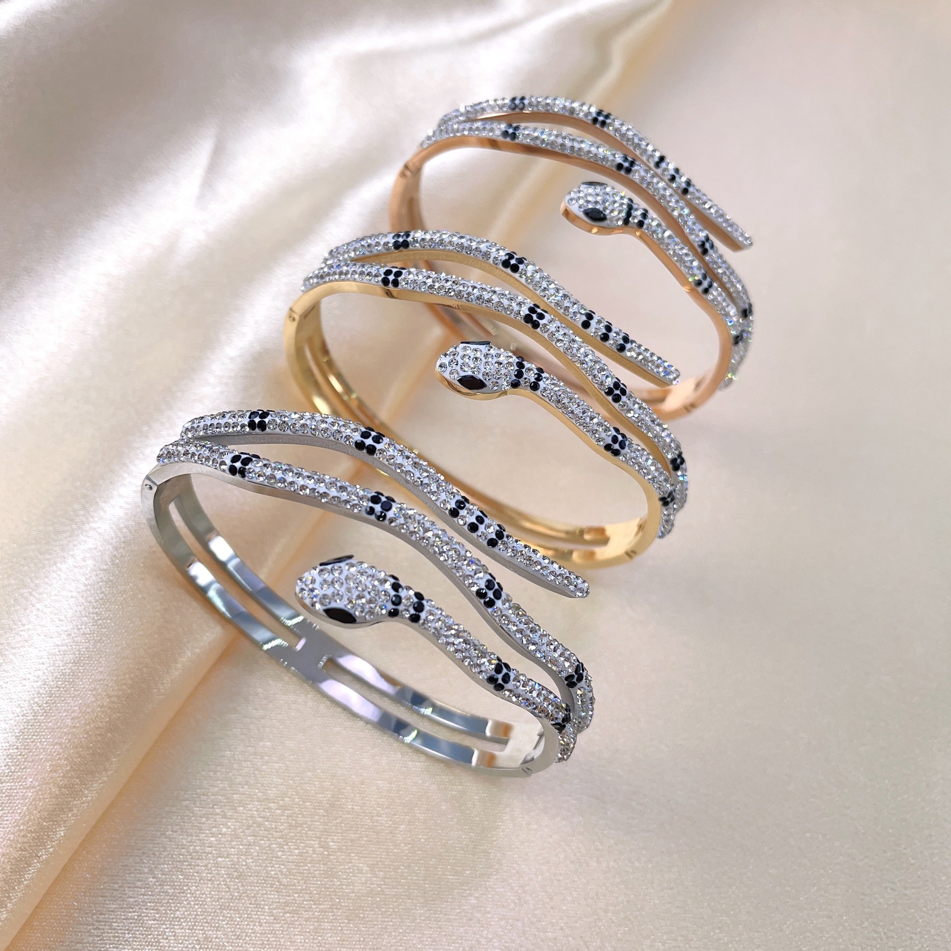 Hot Selling Full Dia Snake-Shaped Titanium Steel Bracelet Trendy Exaggerated Rose Gold