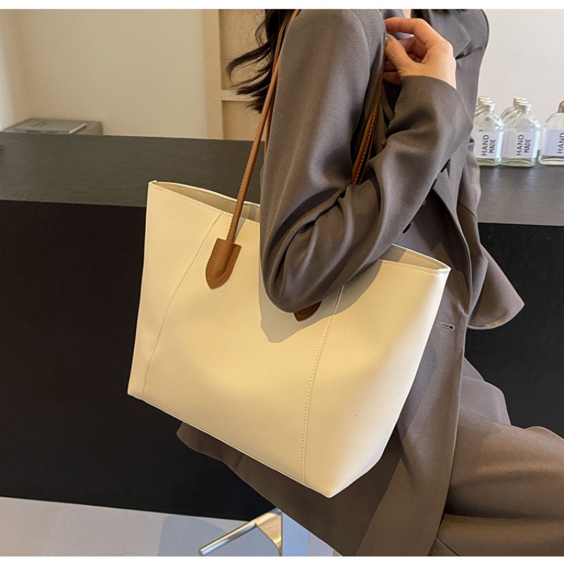 Free shipping 2025 new designer Shoulder totes Bags womans ladies flap lady Niche fashion casual square bag handbag women crossbody Underarm shopping 