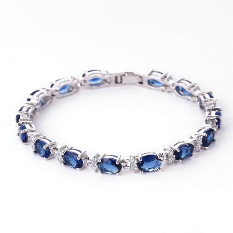 Trendy Youthful Statement Piece: Floral-Inspired Bangle Adorned With Clear Cubic Zirconias