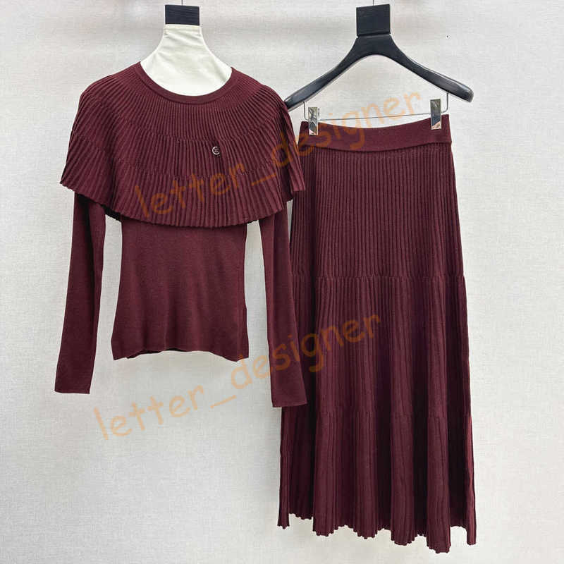 Designer Two Piece Dress for women 25Ss Autumn Knitted dresses Set Fake Two-Piece Cape Style wool Knitted Sweater Knitted Skirt size SML