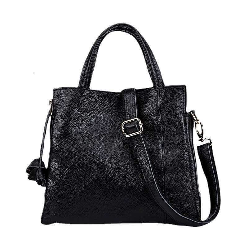 Qian Dian 2025 New Fashion Middle-aged Handbag Genuine Leather Small Shoulder Women's Crossbody Bag