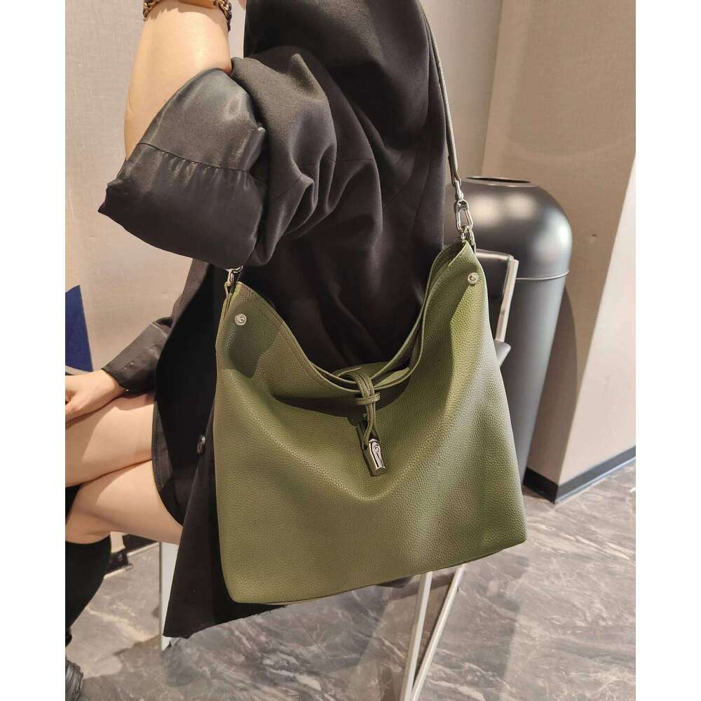 Designer Bags Genuine Leather Korean Fashion Bucket Commuting Simple Head Layer Cowhide Underarm Single Shoulder Crossbody Bag 2025 New