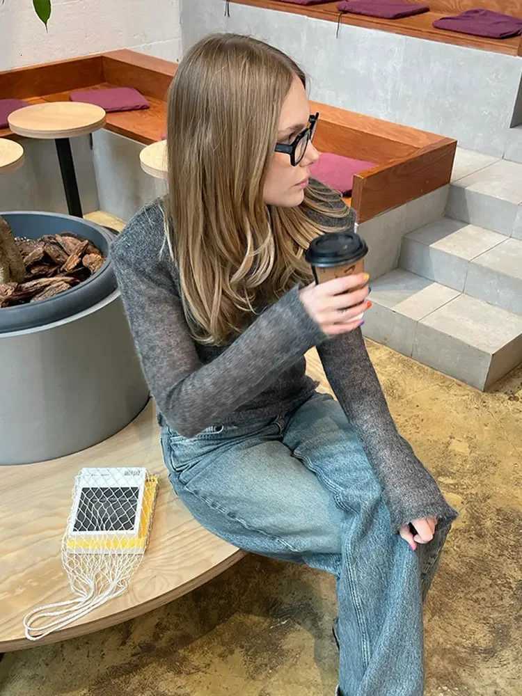 Fashion Solid Round Neck Thin Knitted Sweater Elegant Long Sleeve Bodycon Pullover 2024 New Autumn Lady Commuting Street Outwear Z250905