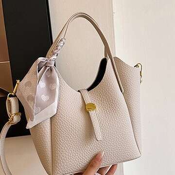 High-end Stylish Small 2024 New Women's Handbag Trendy Single Shoulder Crossbody Bucket Bag