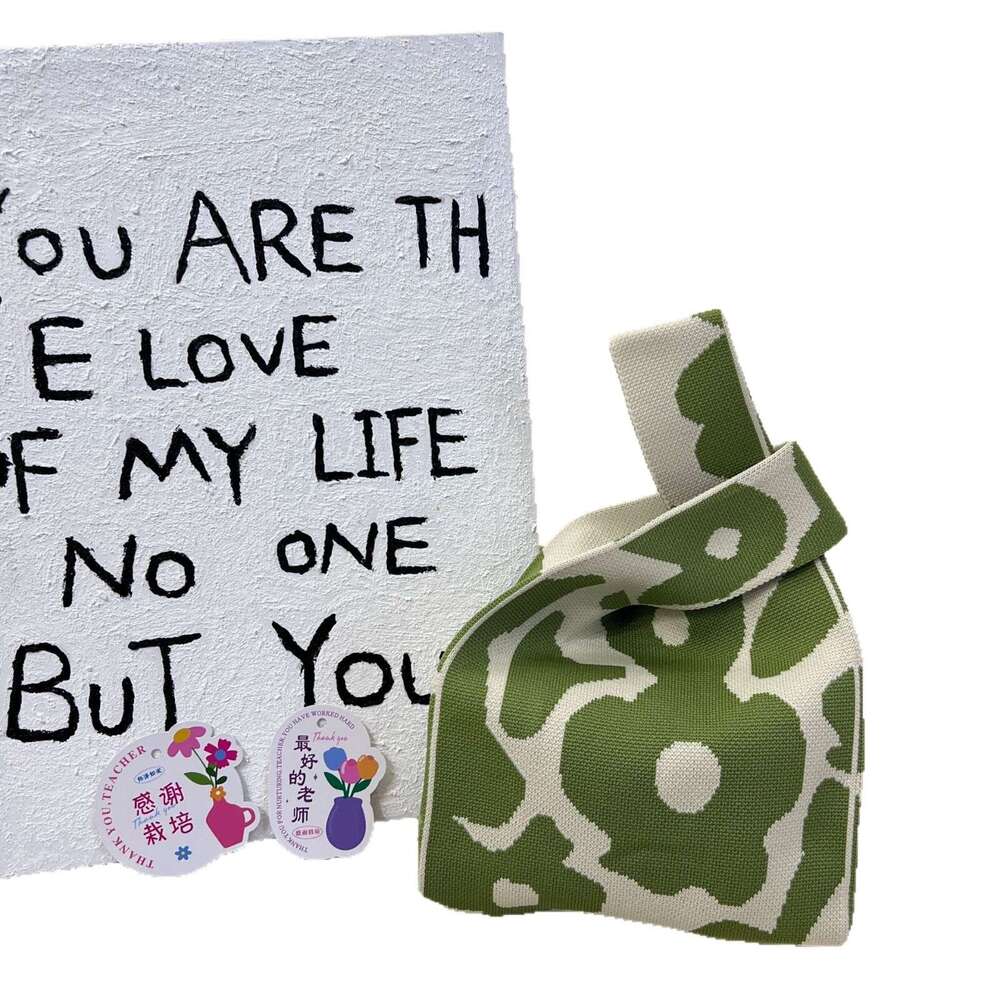 2025ins Spring and Autumn Floral Women's Handbag Versatile Knitted Wrist Single Shoulder Bucket Bag Tote