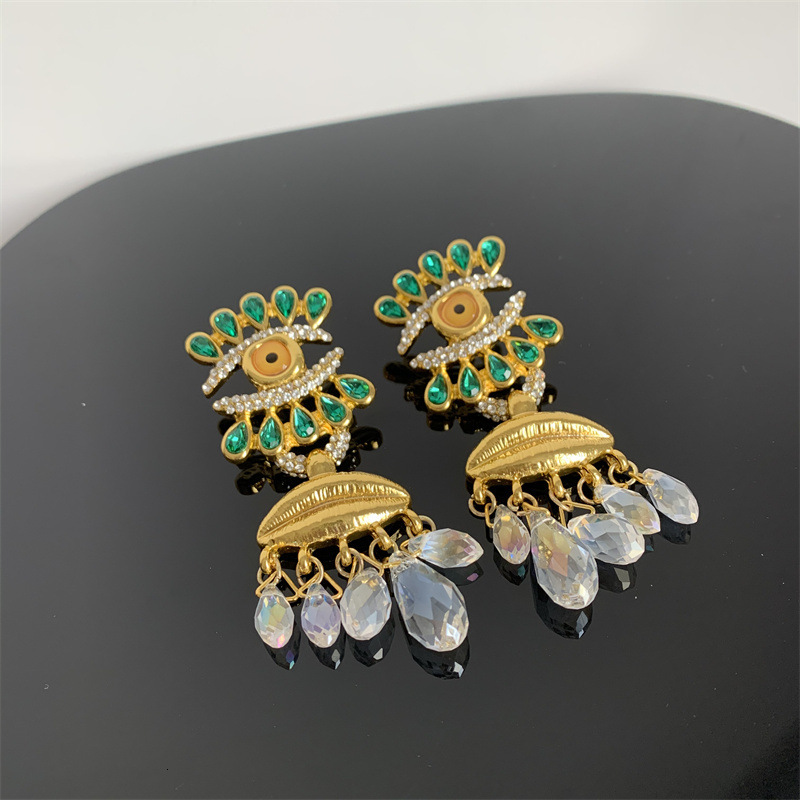 Luxury Brand Designer Jewelry European Vintage Eyes Tassel High End Earrings French Fashionable Devil's Eye Earrings Women's Accessories