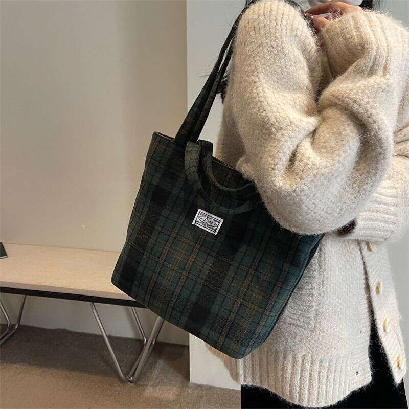 Fashionable Plaid Tote For Women 2024 New Minimalist Shoulder With Large Capacity Commuting Student Woolen Underarm Bag