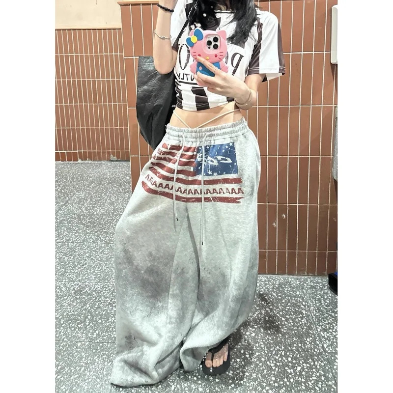 European and American autumn and winter college style casual sports pants lazy and loose slimming and wide leg pants 250905