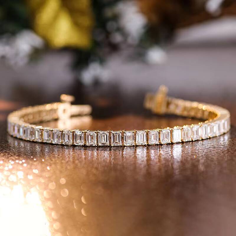 Custom VS D Colour Synthetic Diamond Tennis Bracelet Single Row 10K Yellow Gold Tennis Bracelet Unisex