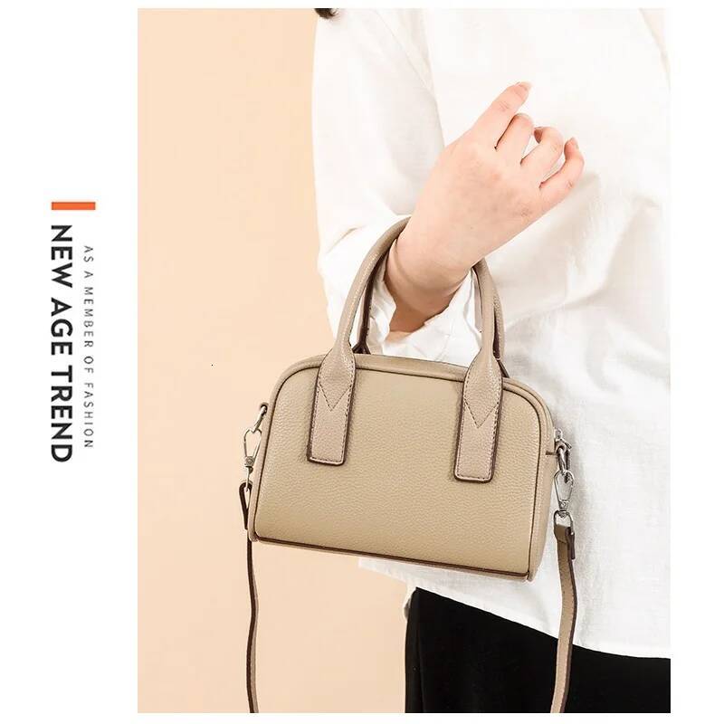 2025 Retro genuine leather Crossbody Bag Women's High quality pillow Boston versatile commuting shoulder bag for women