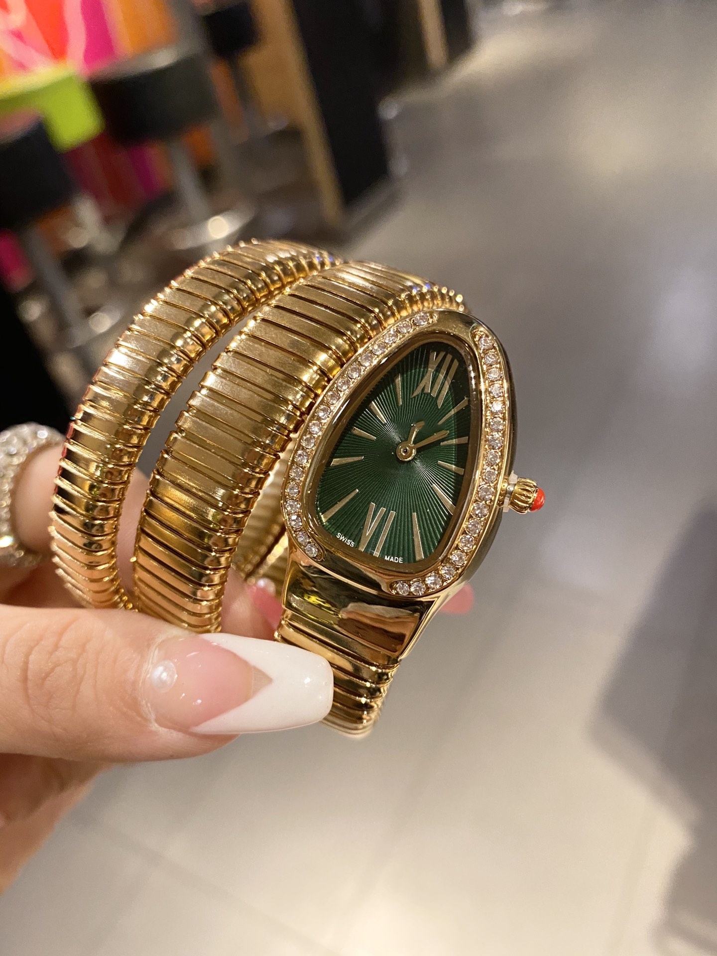 Luxury women's Bracelet Women's watch Quartz BVLGAIity Watch Gold Serpentineity watch Top brand Diamond Stainless Steel watch Ladies Christmas Valentines #102