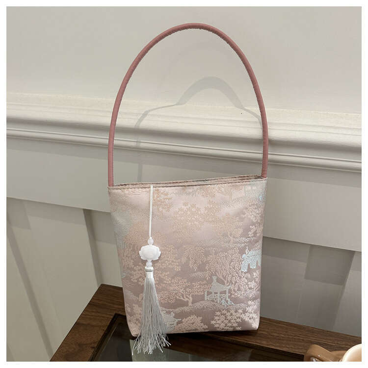 Super Popular Niche Chinese for Women 2024 New National Shoulder Underarm Handheld Ancient Style Hanfu Bucket Bag