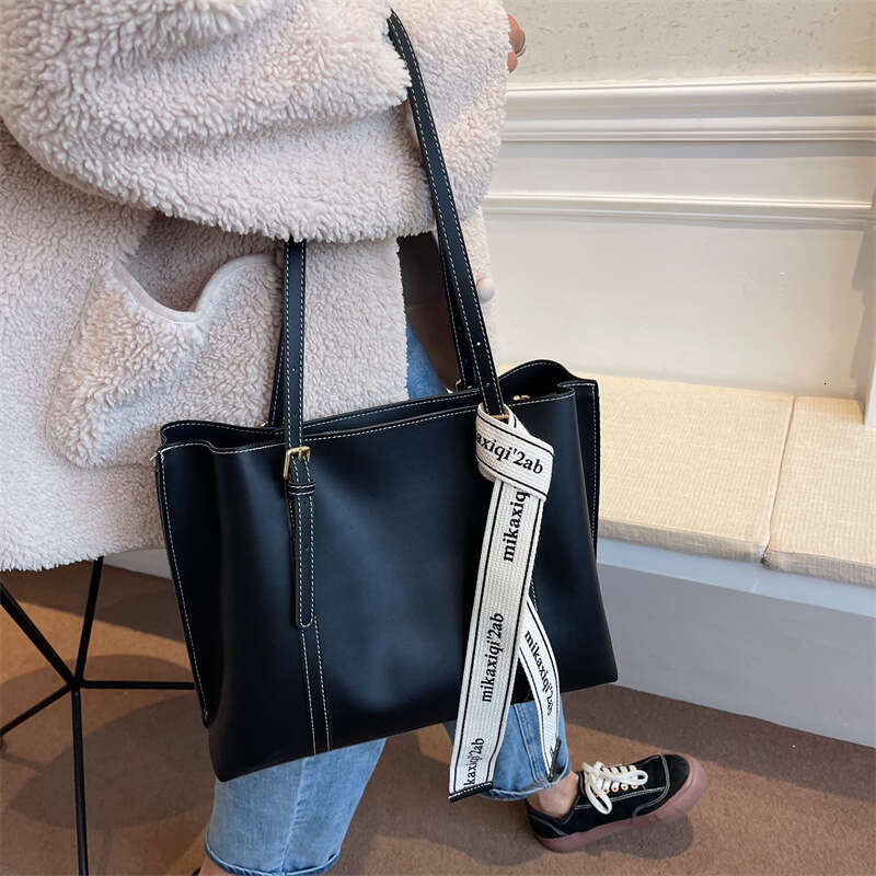 Large Capacity Women's 2024 New Fashion Tote College Student Class Shoulder Commuting Bag