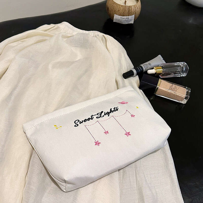 DHEssentials The hand-held bag, makeup bag, large-capacity toiletry bag, outdoor storage bag and organizing bag are simple and portable