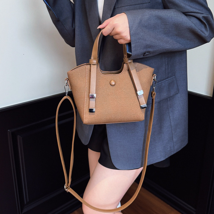 Handbag Fashion Women s Bucket Bag Fashion Women s Crossbody Bag Autumn New Designer Bag Simple Style Women s Shoulder Bag