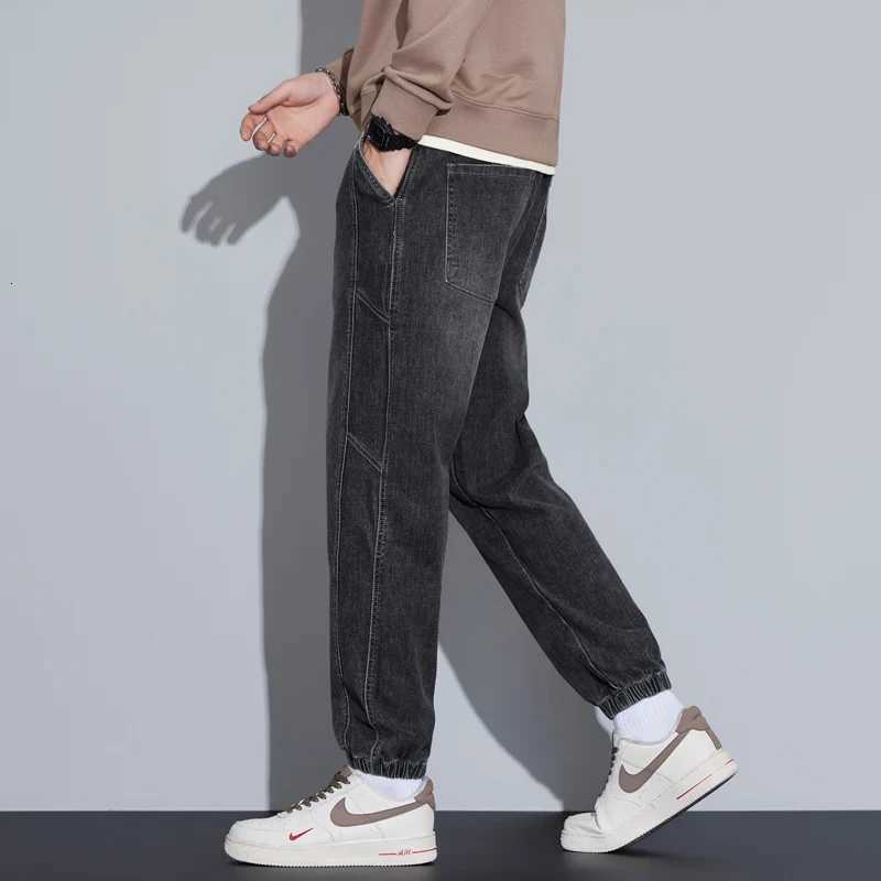 Autumn and winter new black Blue Cargo Jeans Men Streetwear Denim Jogger Pants mens loose ankle pants long pants W250905