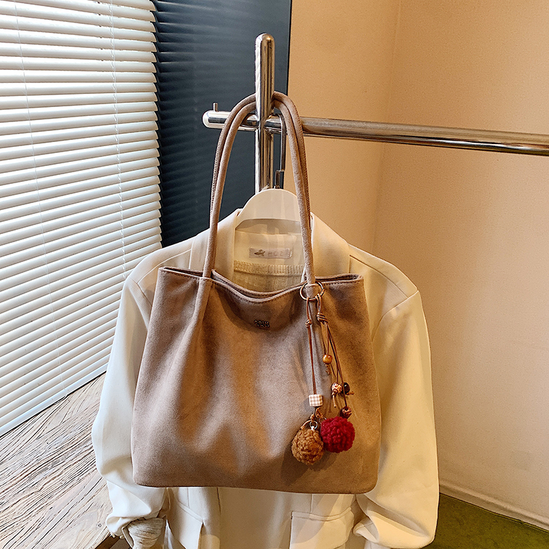 Women's bag 2025 high-end single shoulder diagonal cross bag with large capacity hand-held women's wedding bag suitable for beaches, travel,