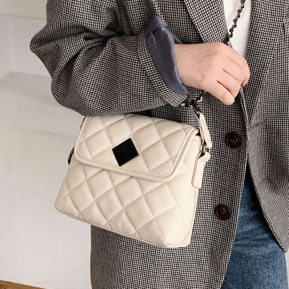 High-Quality Niche Handbag Women 2025 New Autumn Winter Chain Single Shoulder Crossbody Bag Versatile Fashion for Ladies