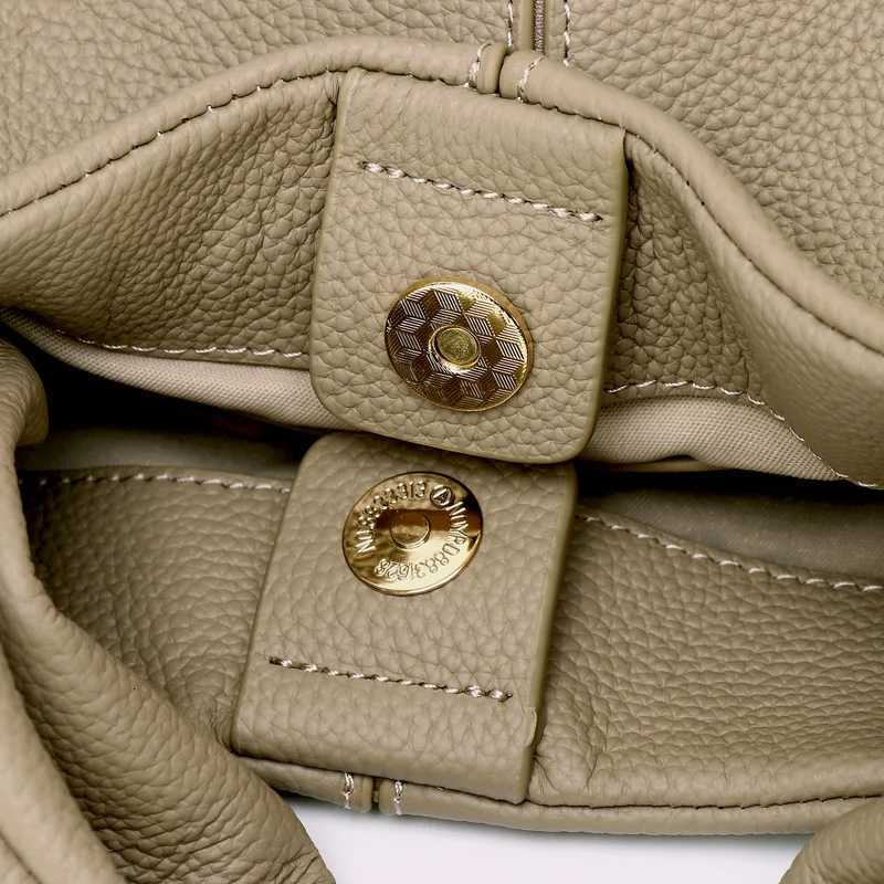 Genuine Leather Women Fashion Shoulder Crossbody Large Clouds Bag Ladies Handbag French Hundreds Pure Colour Lunchbox Bag Z250903