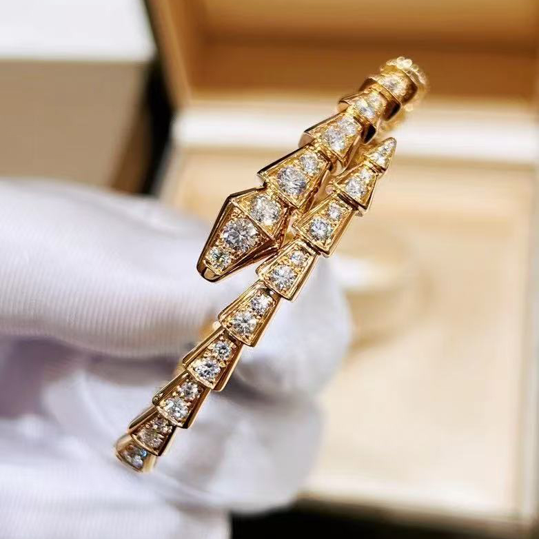 Female Designer Bracelet Full Diamond Bracelet Luxury Fashion Classic Noble Charm Sparkling Birthday Valentine's Day Gift with Original Box BBB