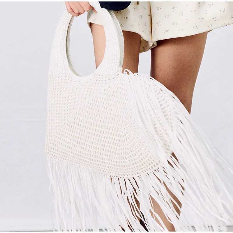 Niche Design Tassel Woven Bags Fashion Designer Handbags New Love Handbags Personality Trend Solid Color Allmatch Womens Bags Z250903