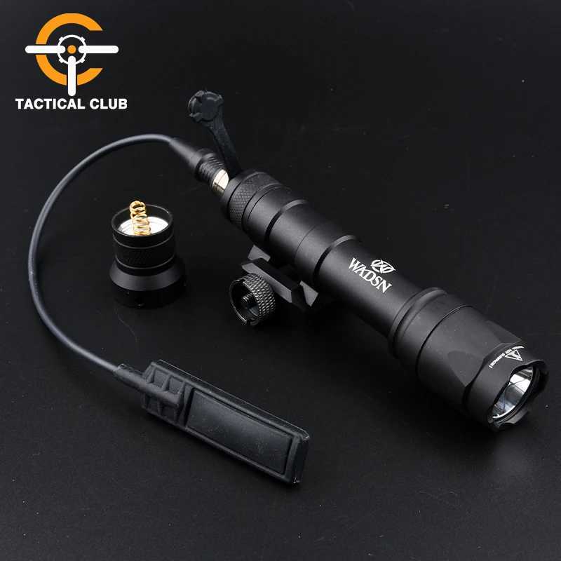 WADSN M600C M600 Tactical SF Airsoft Flashlight Scout Light Pistol Torch Fit 20mm Picatinny Rail AR15 Rifle Weapon Gun LightXJ250905