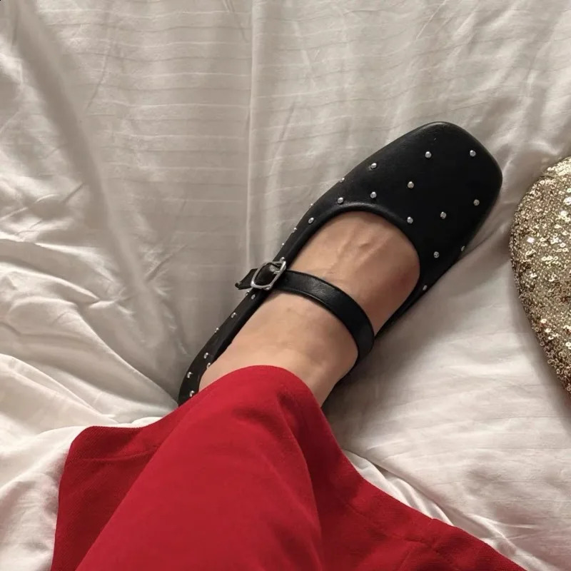 Square Toe Red Rivet Mary Jane Shoes Women Elegant Spring Autumn Flats Shoes Ladies Shallow Casual Black Loafers Footwear 250904