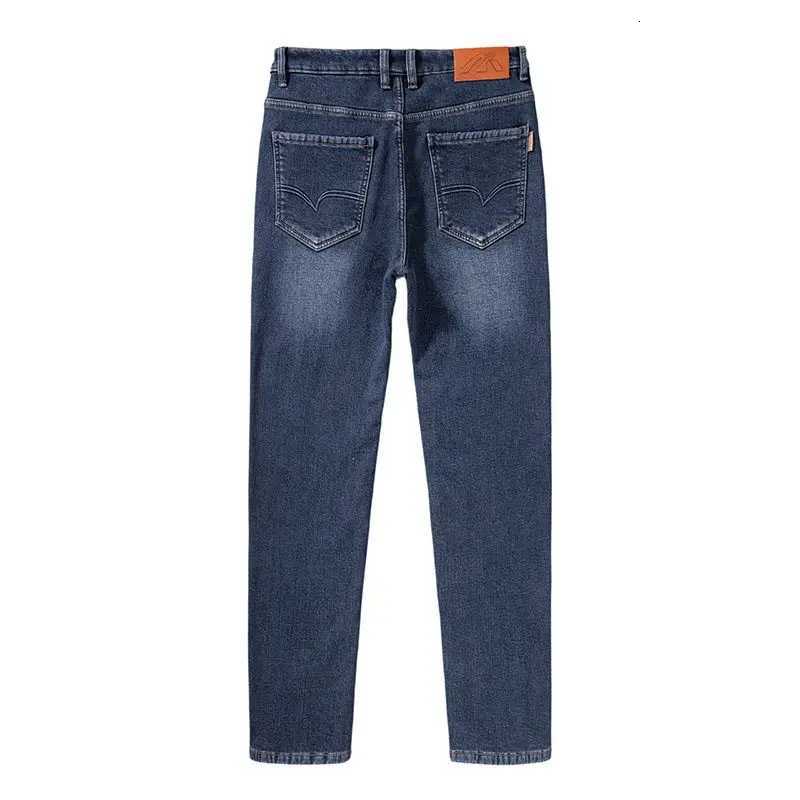 Men Straight Slim Fit Jeans Small Embroidered Trendy Brand Jeans Casual Occasions Cotton Material Plush Plushmens Jeans W250905