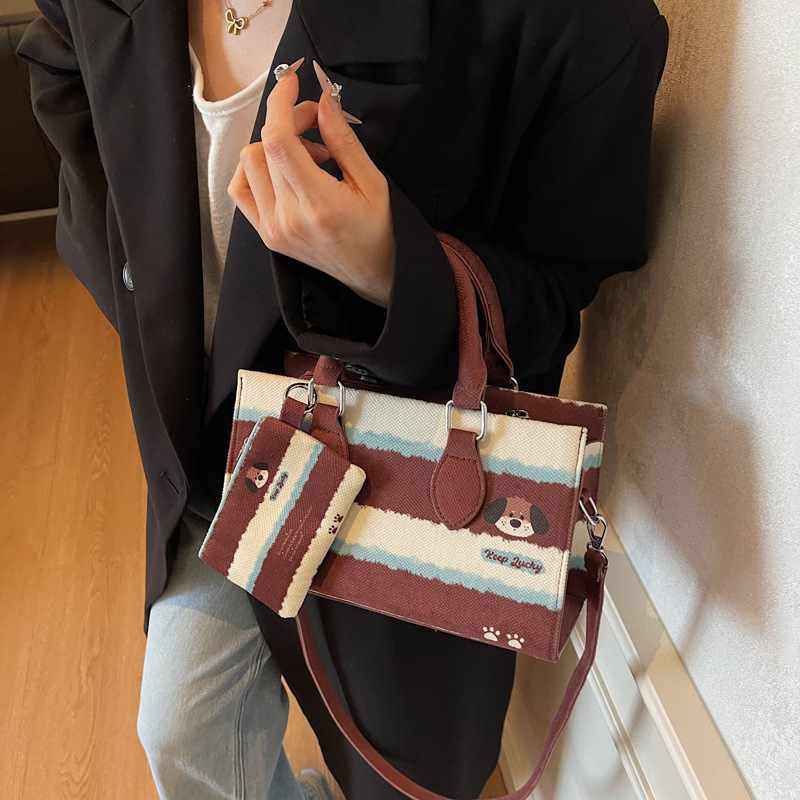 Designer's popular leopard print women's crossbody bag 2025 new retro cartoon handbag fashionable multifunctional shoulder bag