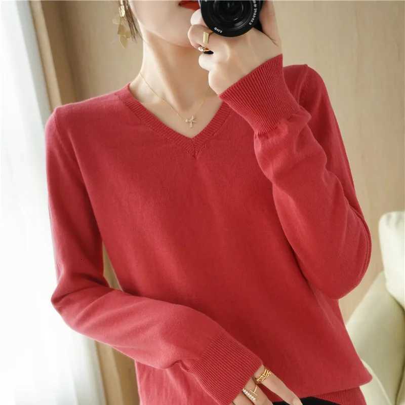 2024 AutumnWinter Womens Peach Vneck Knitted Sweater 100 Long Staple Cotton Korean Edition Fashion Versatile Elegant Top SMY Z250905