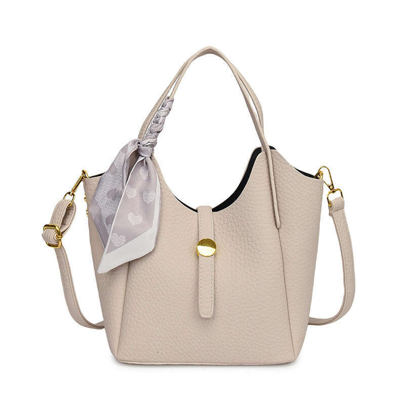 High-end Stylish Small 2024 New Women's Handbag Trendy Single Shoulder Crossbody Bucket Bag