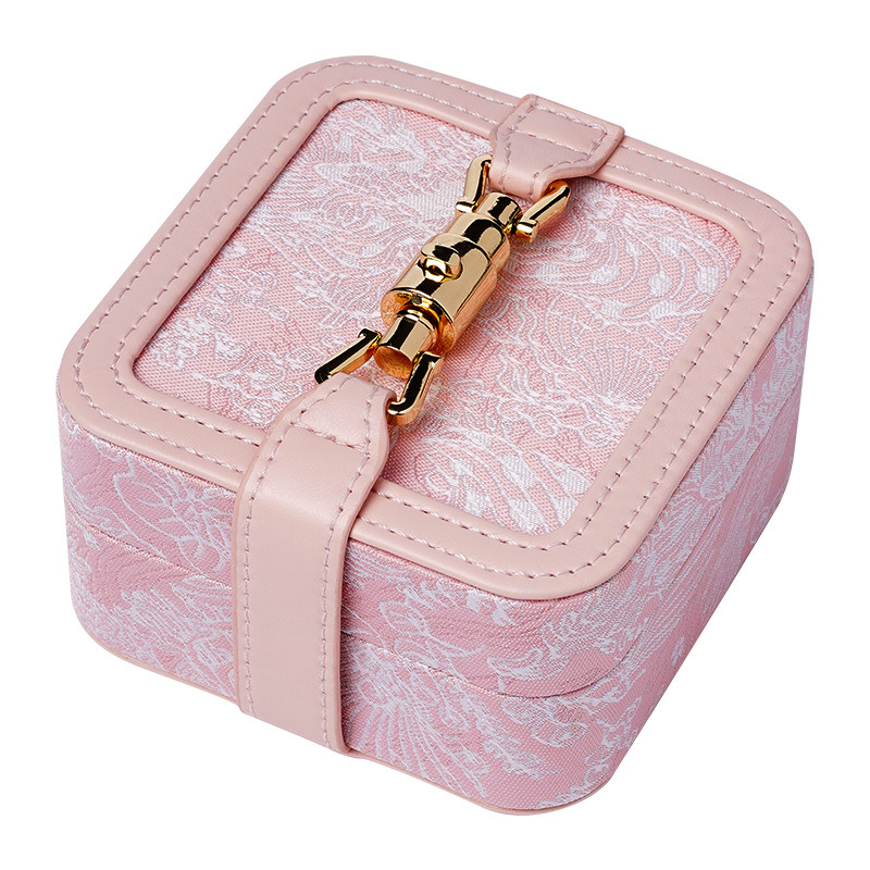 Vintage exquisite embroidered jewelry box small portable travel jewelry box for storing earrings necklaces and rings with a sense of luxury