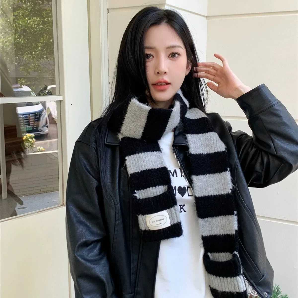 Retro Warm Winter Scarf Soft Striped Long Scarves Korean Thin And Narrow Long Scarf Harajuku Y2K Fashion Knitted Long ScarvesXJ250905