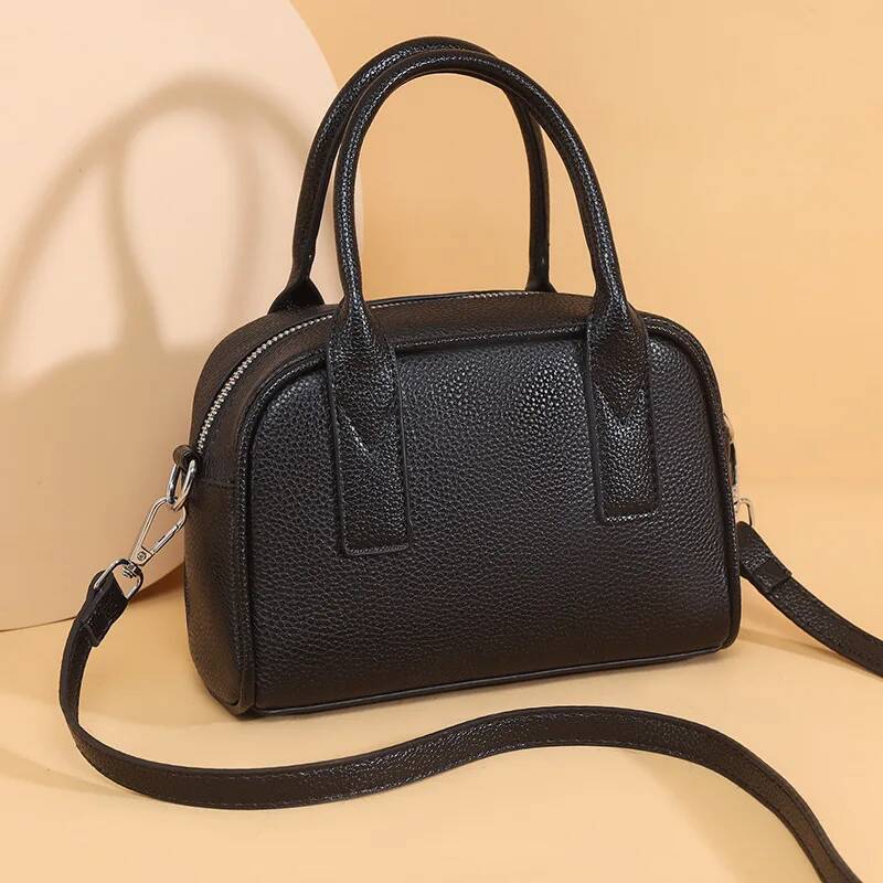 2025 Retro genuine leather Crossbody Bag Women's High quality pillow Boston versatile commuting shoulder bag for women
