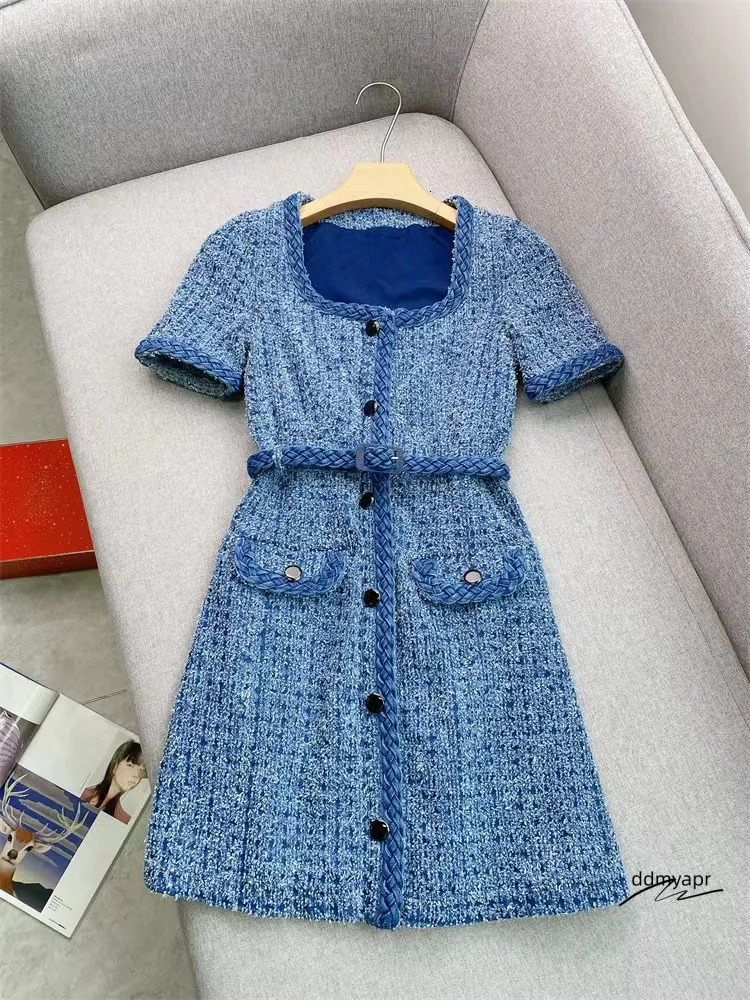 Autumn Twisted Knitted Coarse ddmydec Felt Mini Dress For Women Elegant Square Collar Single Chest Short Sleeve With Belt Long Robe 241010