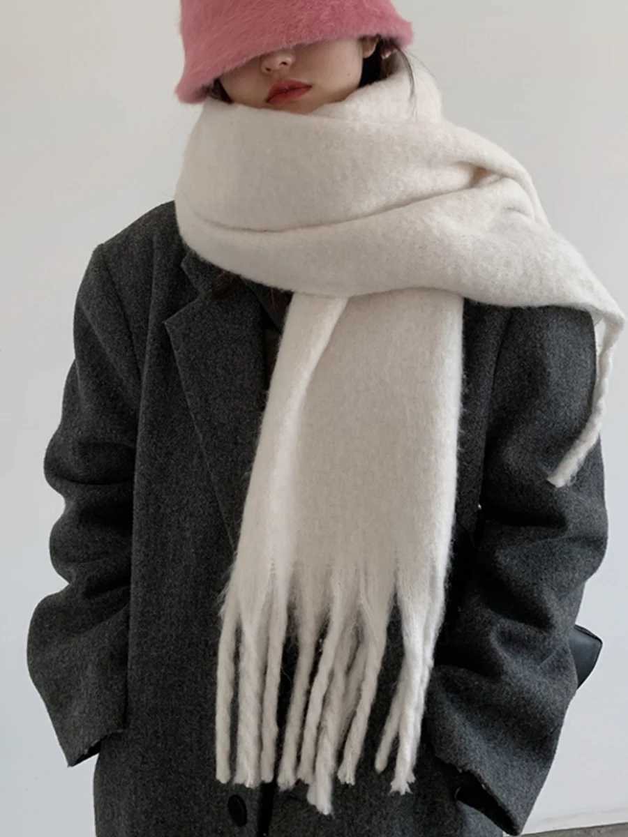 Winter Scarf For Women Soft And Cute Versatile Korean Style Thickened Autumn And Winter Knitted TasselXJ250905
