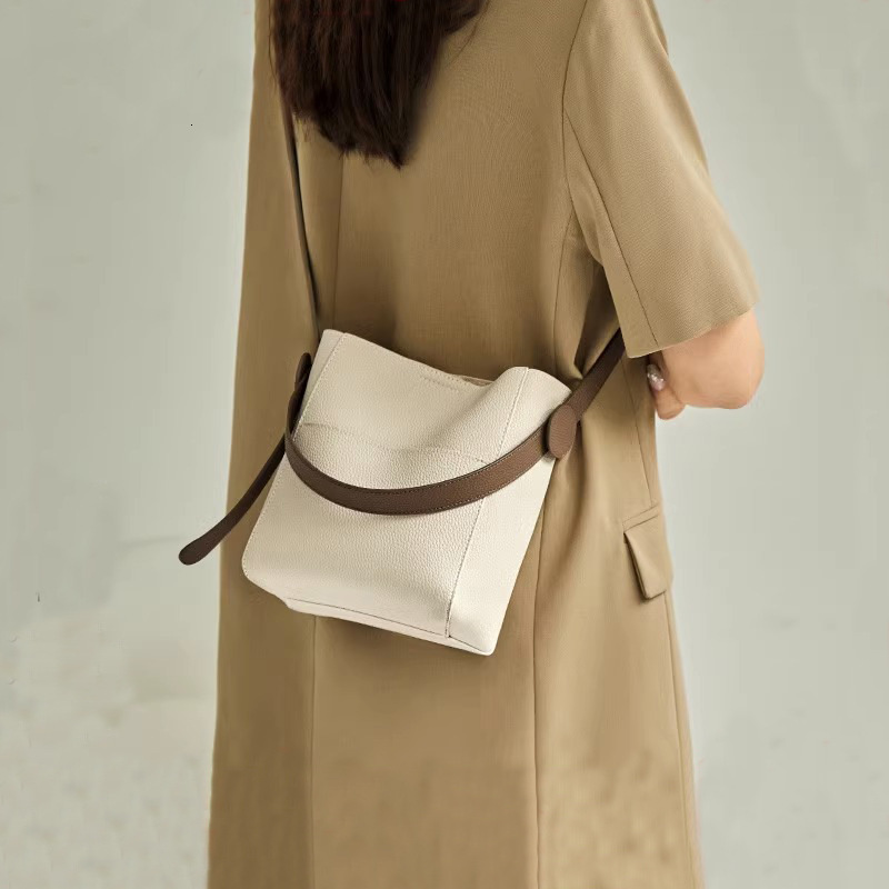 New Women s Crossbody Bag Fashionable Autumn New Designer Bag Minimalist Contrasting Color Bucket Bag Women s Shoulder Bag