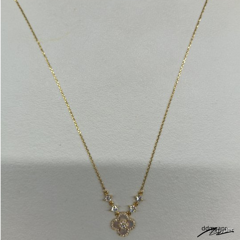 Rose Gold Tone Clover - Shaped Necklace With Pink Shell Dia Accents Elegant Party Gift For Her High Quality And Romantic Jewelry Ddmydec Ddmydec Ddmyd