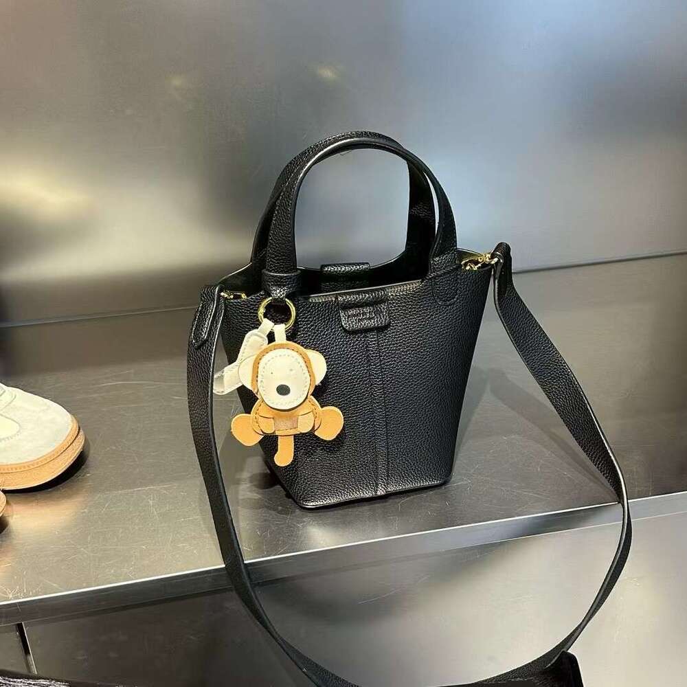 Handheld Basket 2025 Spring Summer New Single Shoulder Women's Versatile Crossbody Bucket Bag