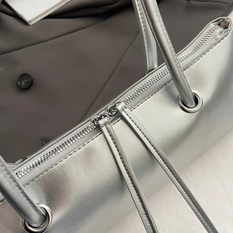 MOODS Summer Hot Stylish Underarm Shoulder Bags For Women Multi Colors Designer Handbags Armpit Bag With Smooth Zipper Z250903