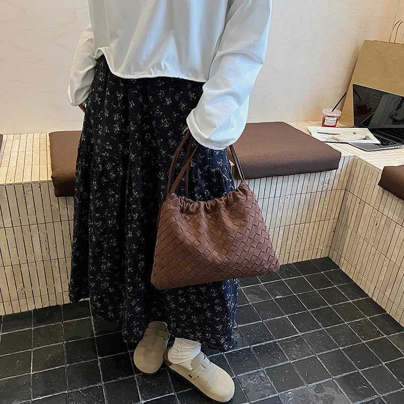 Zeyph Woven Drawstring Faux Suede Material Matte Feel Women s Autumn Winter Tote Bag Shoulder Bag Crossbody Bag Z250903