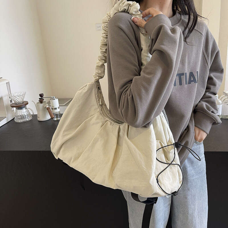 Trendy Women, Lightweight Solid Color Large Capacity Single Shoulder Bag, INS Style Simple Travel Crossbody Bag for Girls