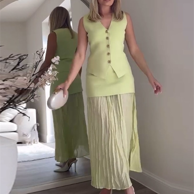 Knitted Casual Tank Top Pleated Skirt Sets Women Single Breasted Vneck Sleeveless Vest Patchwork Skirts Suits 2025 Summer Chic 250905