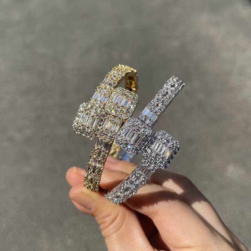 Hot Sell Invisible Setting Sterling Silver White Gold baguette Cut Vvs Moissanite Bracelet