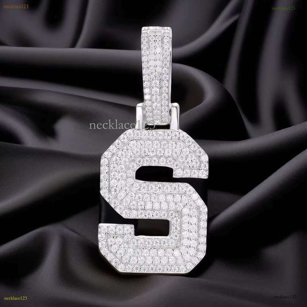 Distinctive Gold-Plated Moissanite Pendant for Men - Sterling Sier Chain Iced Out Design Unique Hip Hop Jewelry