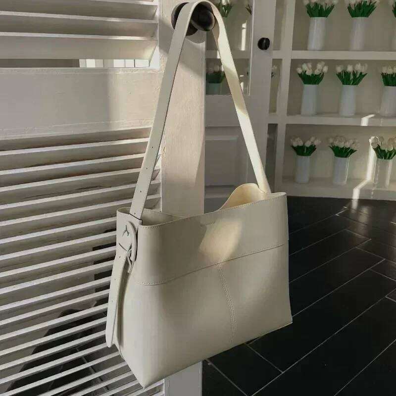 Large Capacity Tote Bag Shoulder Crossbady Bags Autumn Winrter Sqaure Bolsa Advanced Sense Bolsas Commuter Bolsos Mujer