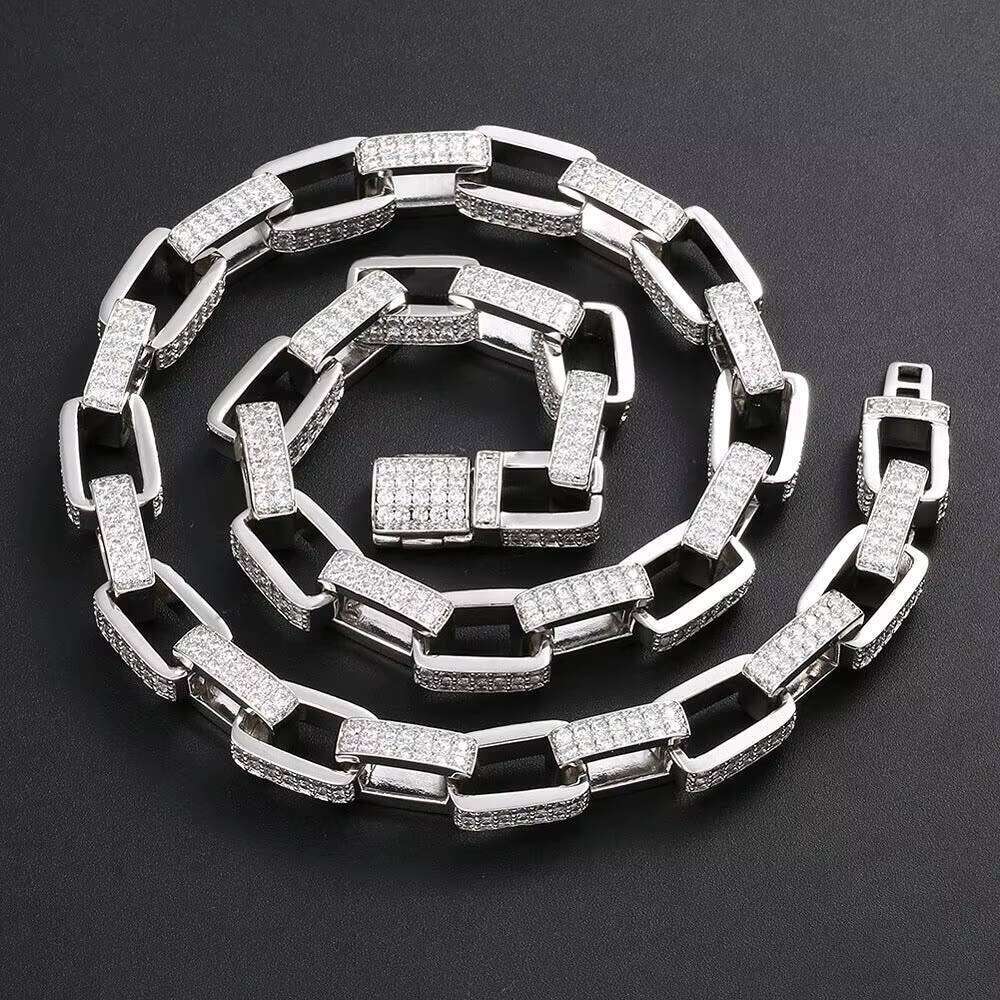 Round Brilliant Cut Moissanite Jewelry in White Gold Iced Out Chain with Presentation Box