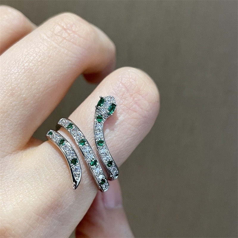 Shaped Snake Zircon Ring for Women 2 Unique Design Fashionable Personalized Micro Inlaid Green Light Luxury High Ins Trend Textured Jewelry Gift
